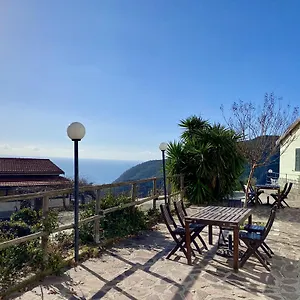 Alloggio per agriturismo L'ulivo E Il Mare, Moneglia